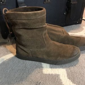 OluKai brown soft suede slouch boots